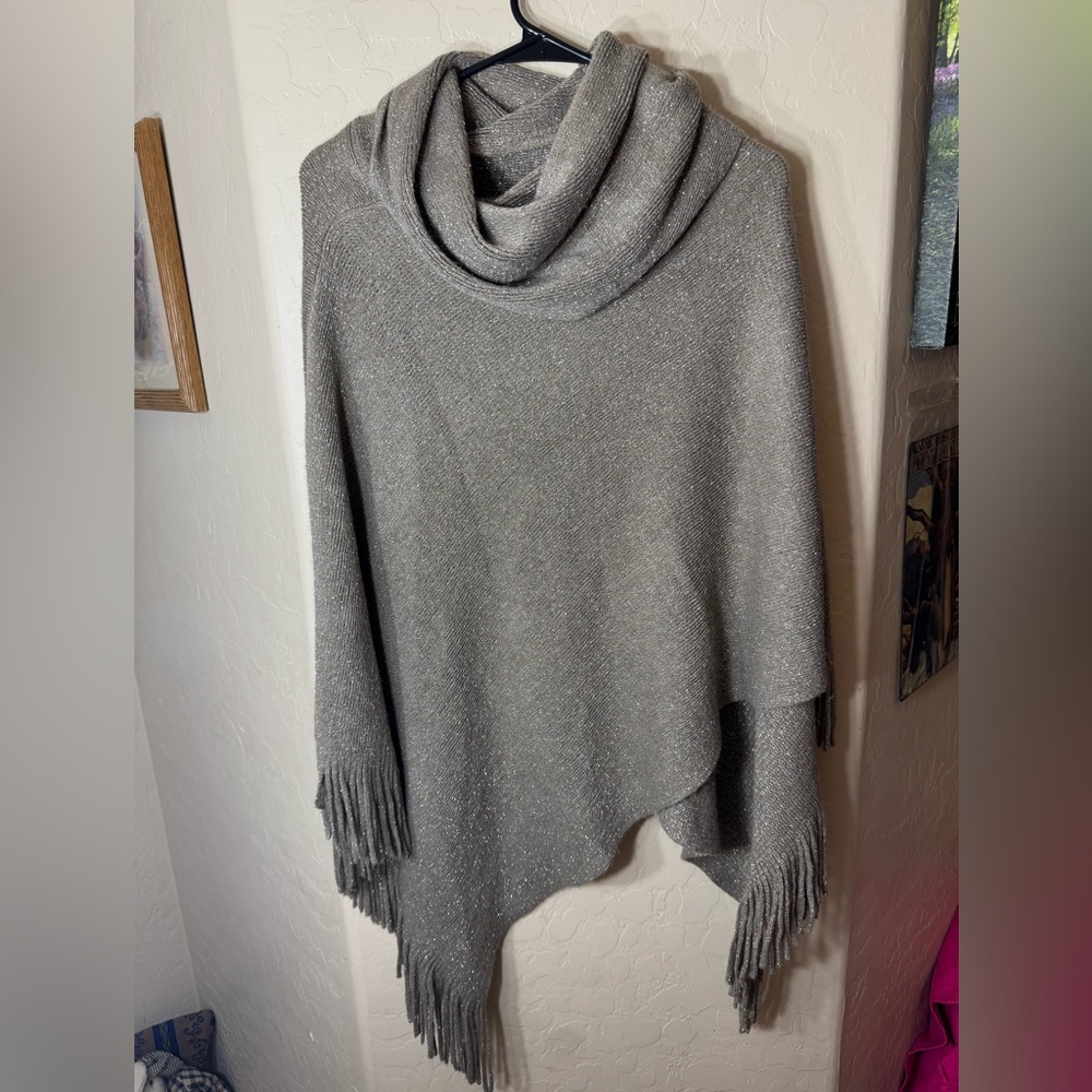 Chico’s Metallic Fringe Poncho Sweater Shawl Cowl Neck One Size Gray Silver
